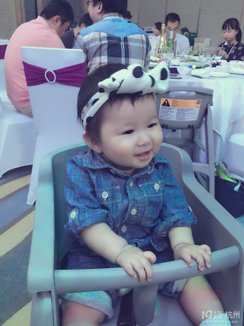 麻麻陪你一起慢慢长大