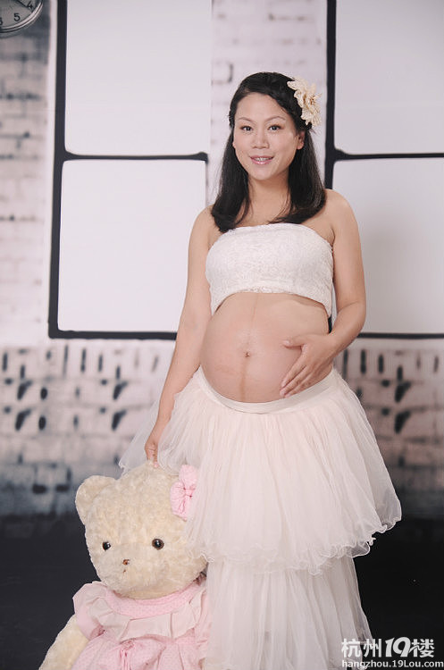 32周大肚照 嘛嘛和宝宝篇  欢迎猜男女哦~