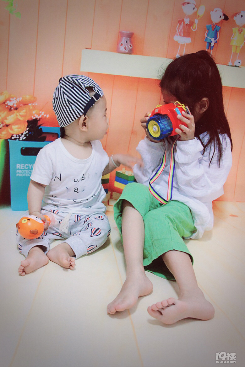 二胎妈妈的幸福感爆棚