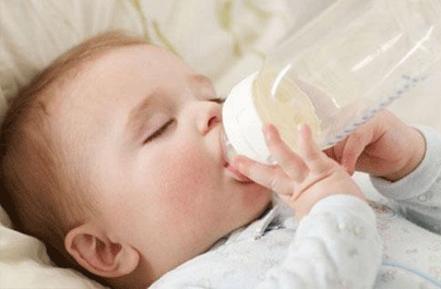 宝宝吃奶少怎么办