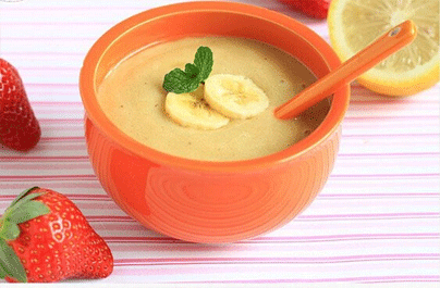 如何给四个月宝宝添加辅食