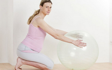 自然分娩时该如何配合医生?这样让分娩更顺利